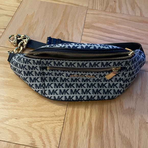Michael Kors Blue Fanny Pack - Picture 1 of 2